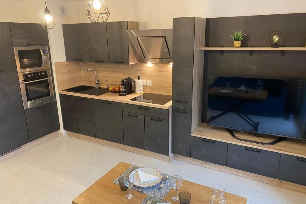Deux Pieces Moderne Et Chaleureux Appartement Saint-Laurent-du-Var Buitenkant foto